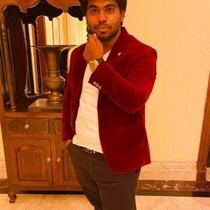 Meet your Posher, Kaustub